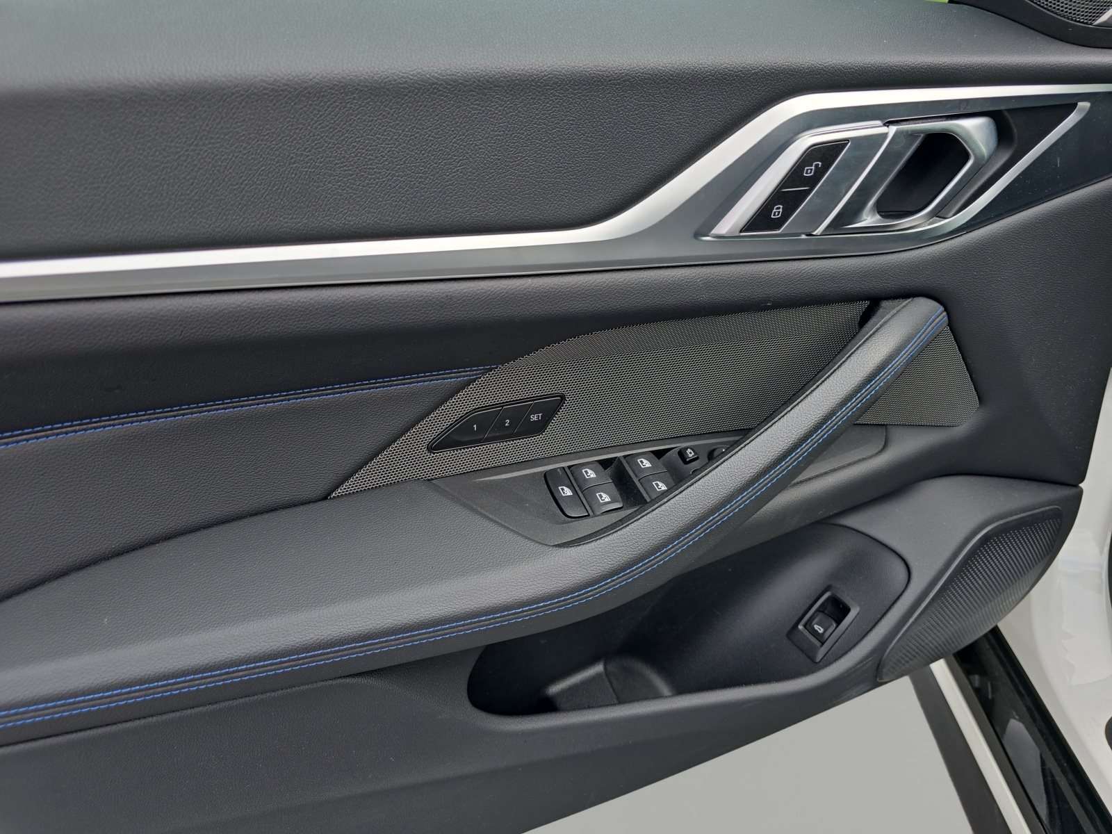Fahrzeugbild eines BMW i4
