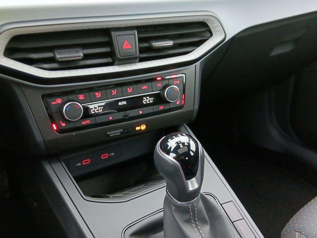 Fahrzeugbild eines SEAT Ibiza