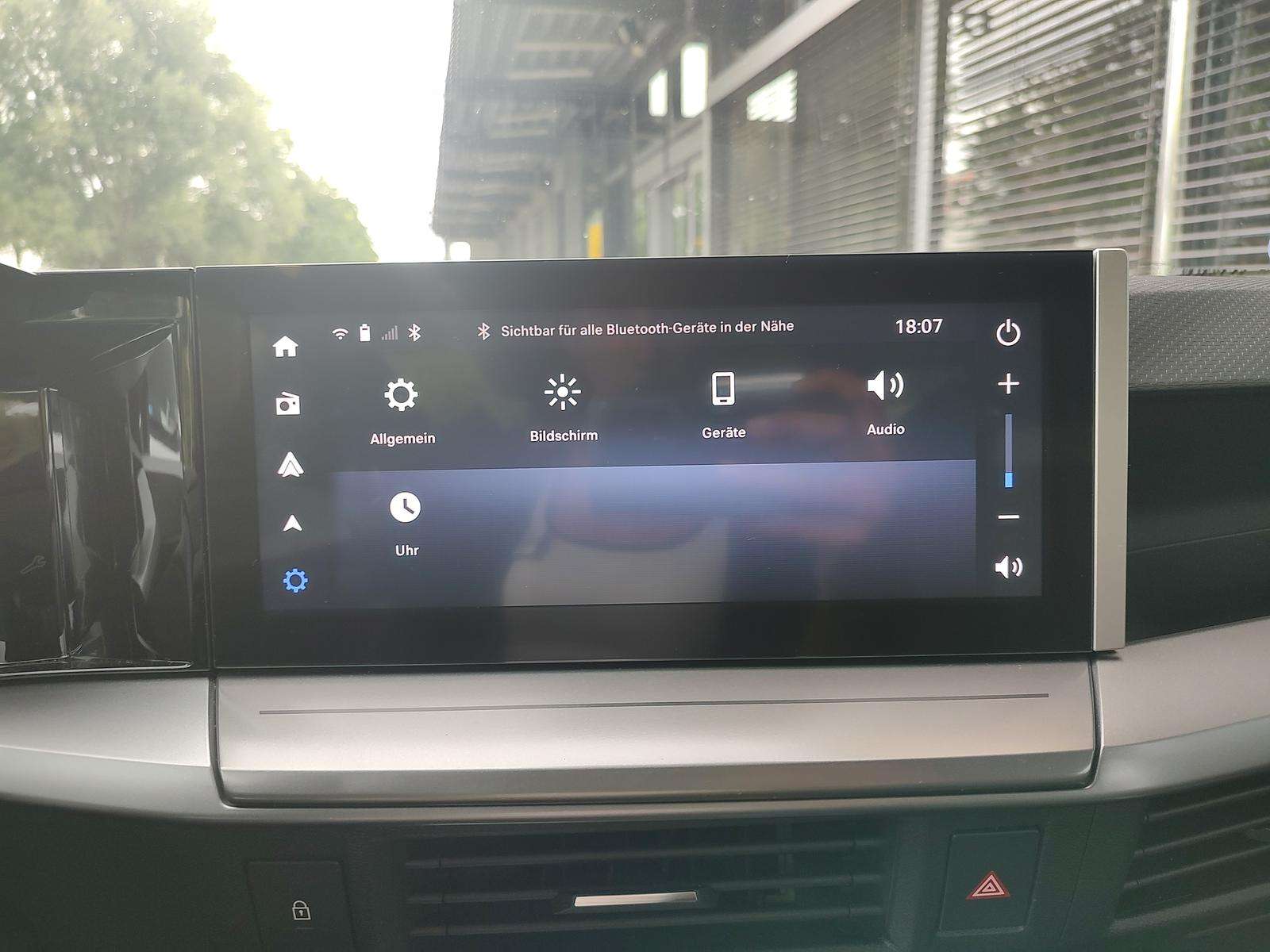 Fahrzeugbild eines Opel Frontera