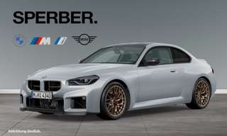 Schräge Frontansicht auf einen BMW 2er-Reihe , freigestellt