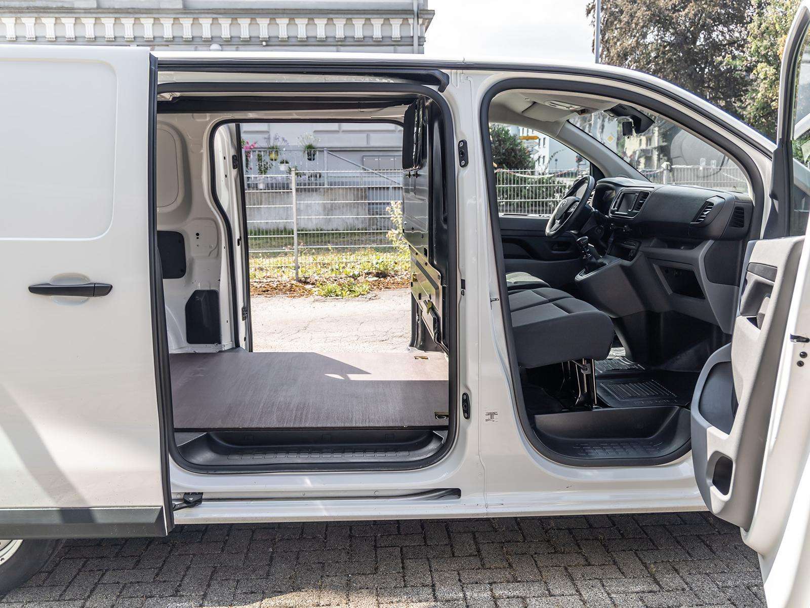 Fahrzeugbild eines Toyota Proace