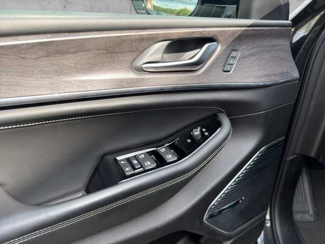 Fahrzeugbild eines Jeep Grand Cherokee