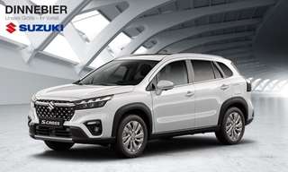 Schräge Frontansicht auf einen Suzuki S-Cross , freigestellt