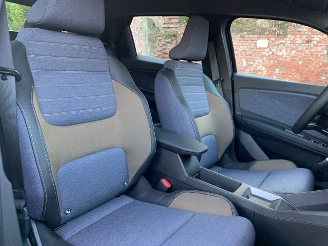 Fahrzeugbild eines Renault 5 E-TECH