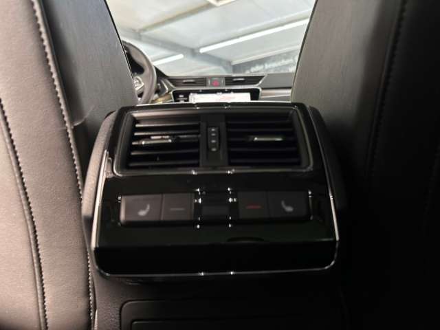 Fahrzeugbild eines Skoda Superb