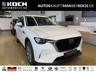Schräge Frontansicht auf einen Mazda CX-60 , freigestellt