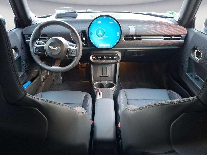 Fahrzeugbild eines MINI COOPER