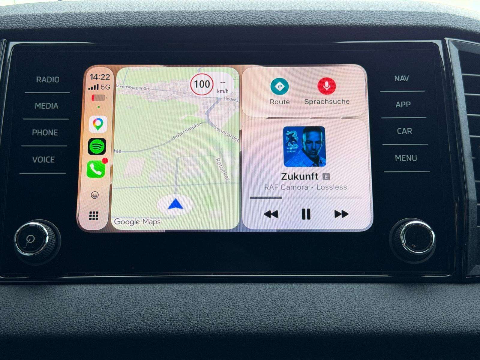 Fahrzeugbild eines Skoda Karoq