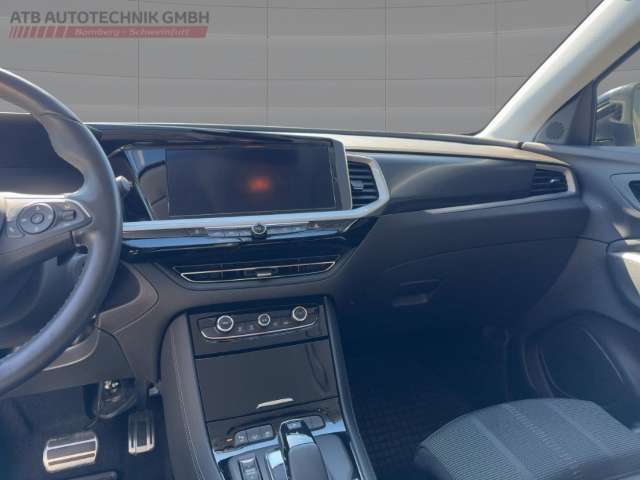 Fahrzeugbild eines Opel Grandland X