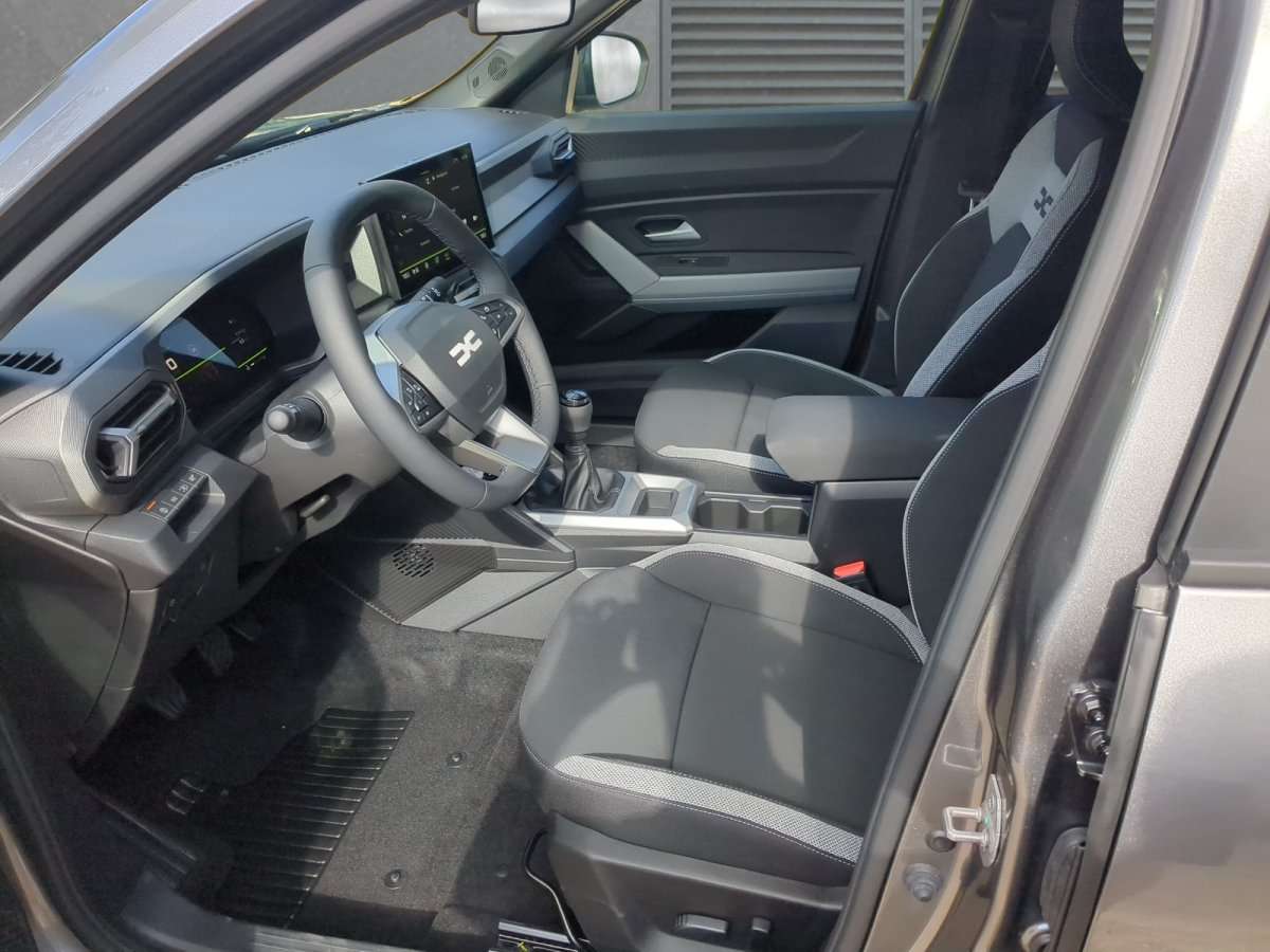 Fahrzeugbild eines Dacia Bigster