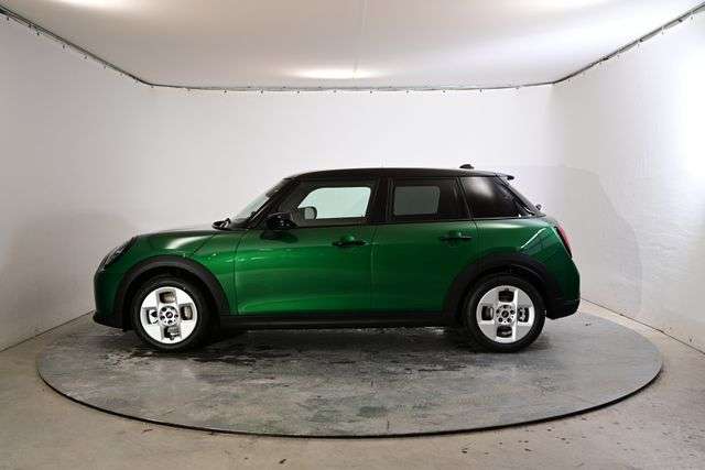 Fahrzeugbild eines MINI COOPER