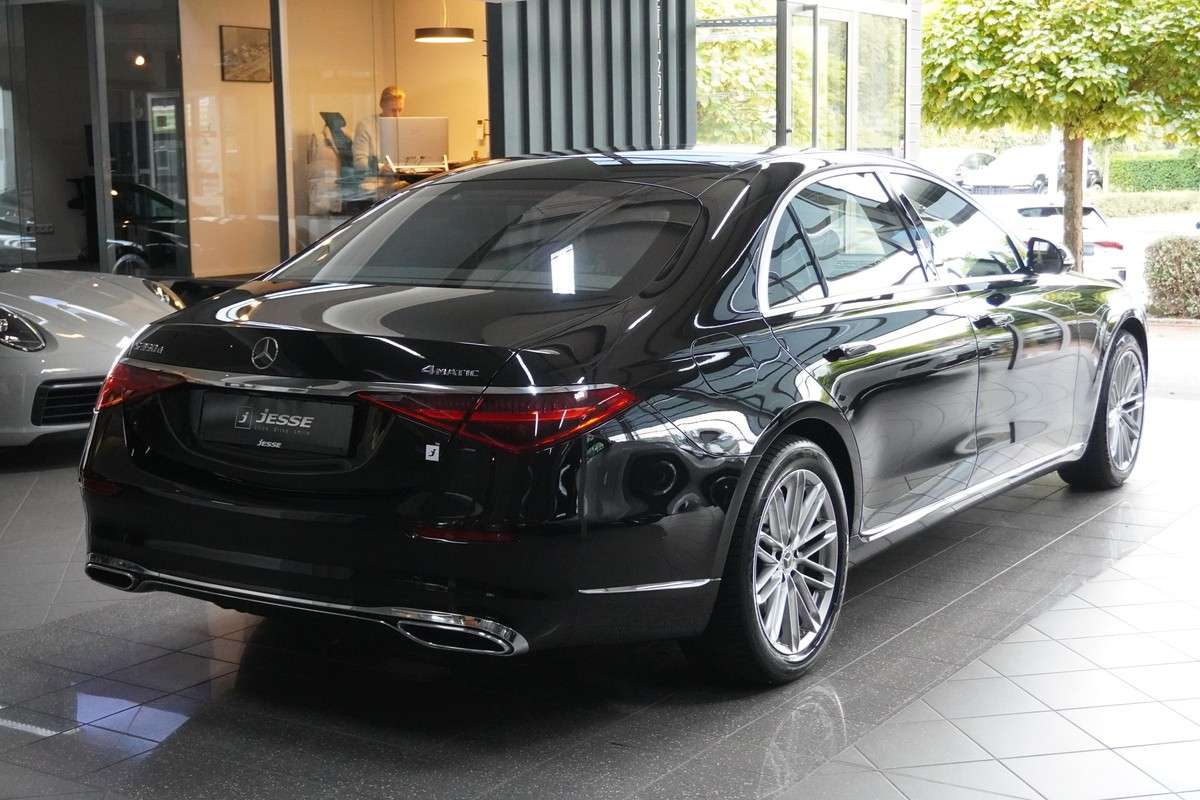 Fahrzeugbild eines Mercedes-Benz S-Klasse
