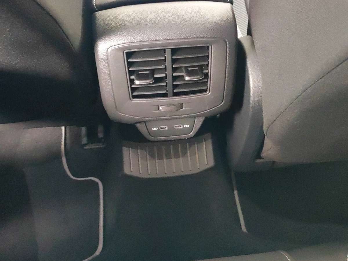 Fahrzeugbild eines Volkswagen T-Roc