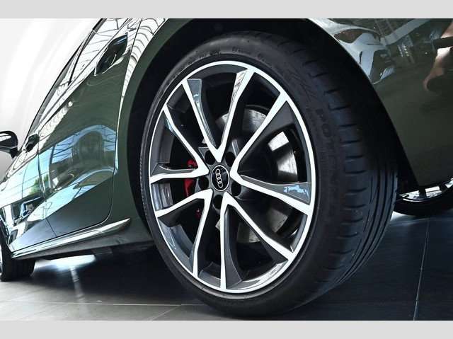 Fahrzeugbild eines Audi S4