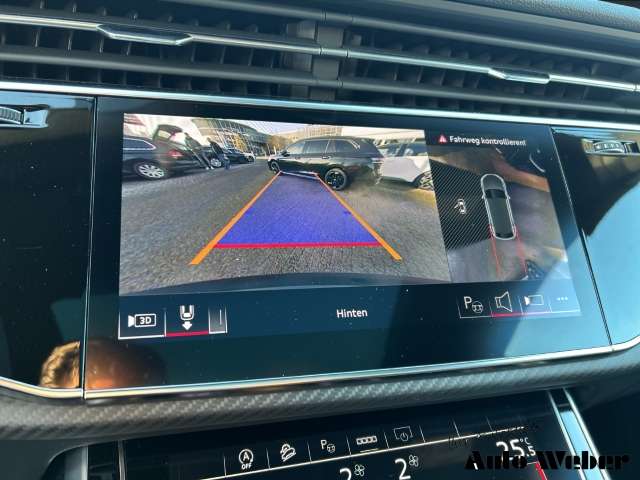 Fahrzeugbild eines Audi SQ8