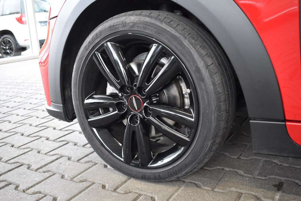 Fahrzeugbild eines MINI COOPER