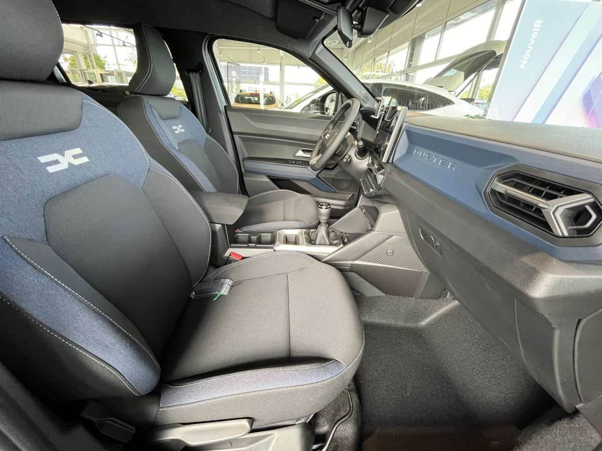 Fahrzeugbild eines Dacia Duster
