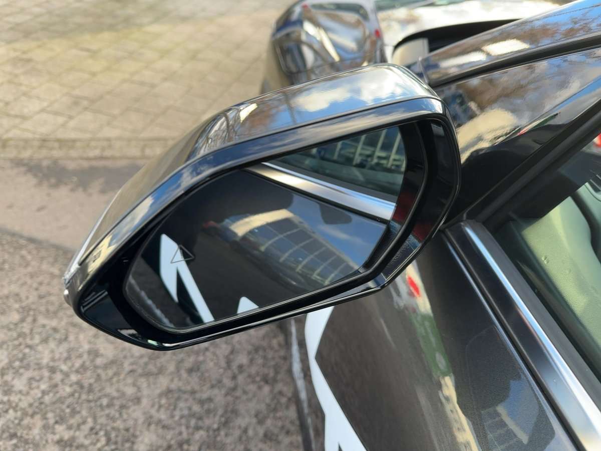 Fahrzeugbild eines Kia K4