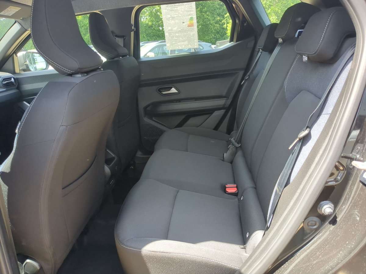 Fahrzeugbild eines Dacia Duster