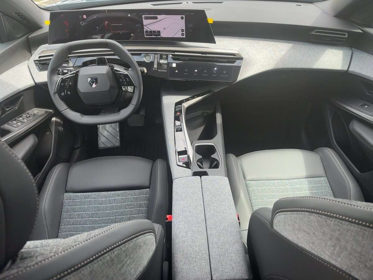 Fahrzeugbild eines Peugeot 3008
