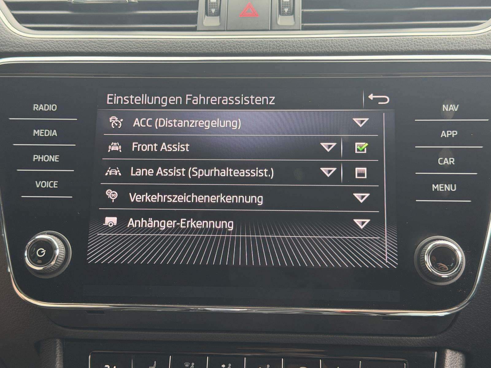Fahrzeugbild eines Skoda Superb