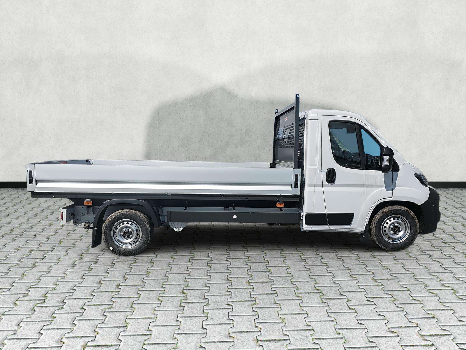 Fahrzeugbild eines Opel Movano