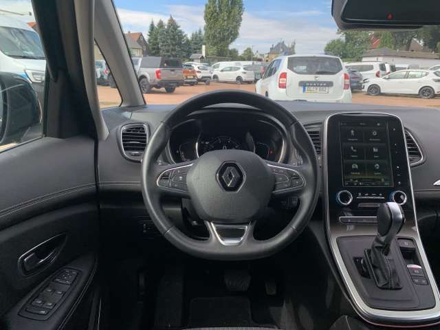 Fahrzeugbild eines Renault Grand Scénic