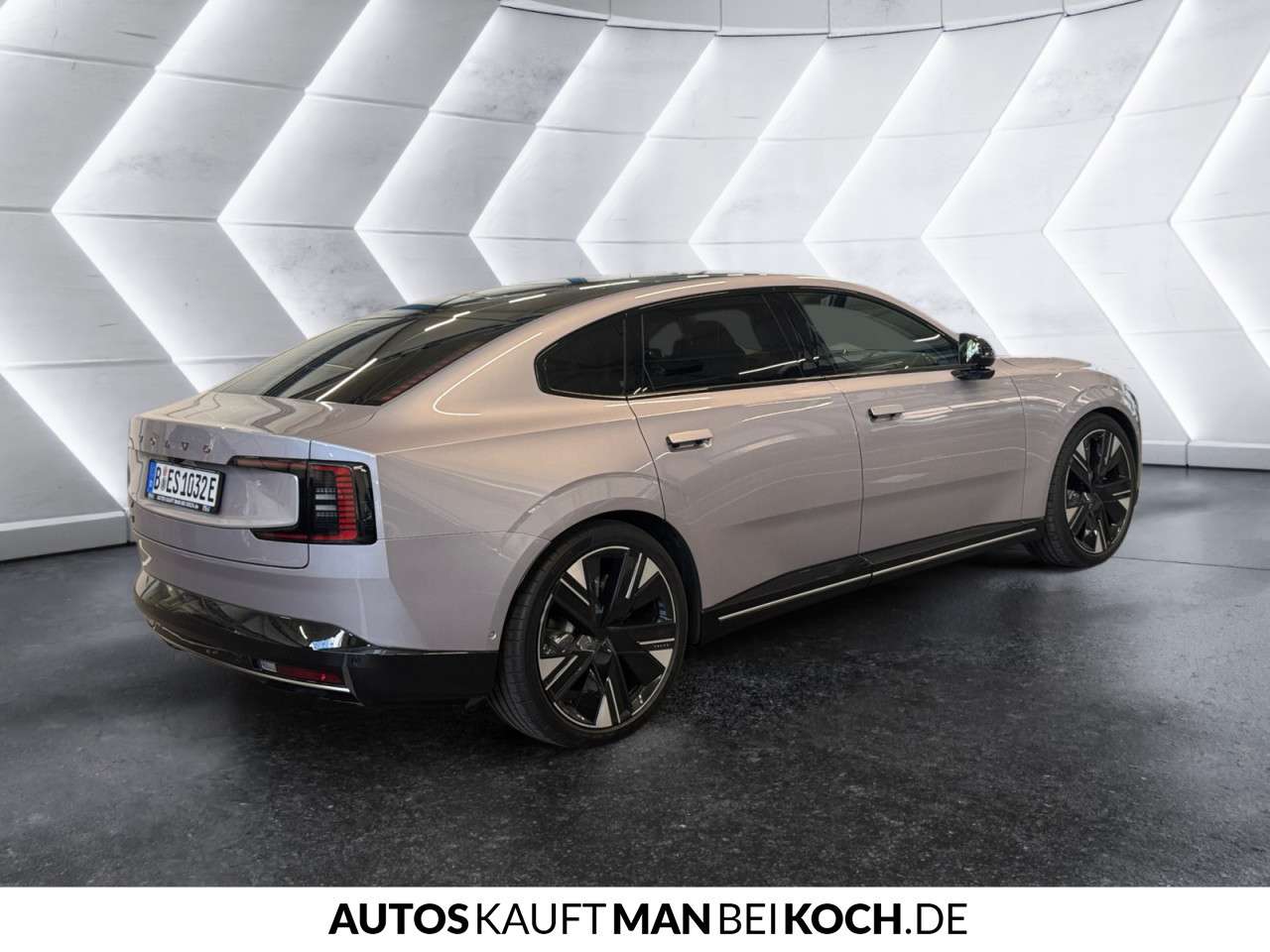 Fahrzeugbild eines Volvo ES90