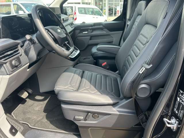 Fahrzeugbild eines Ford Tourneo Custom