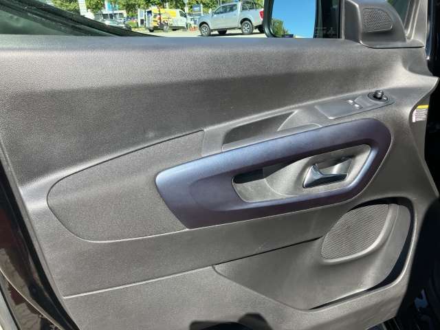 Fahrzeugbild eines Peugeot Rifter