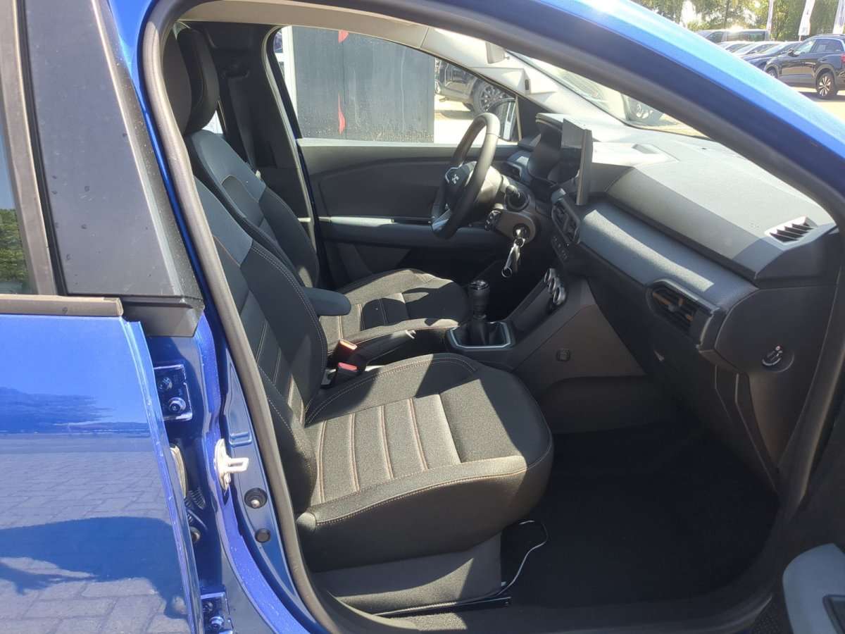 Fahrzeugbild eines Dacia Sandero