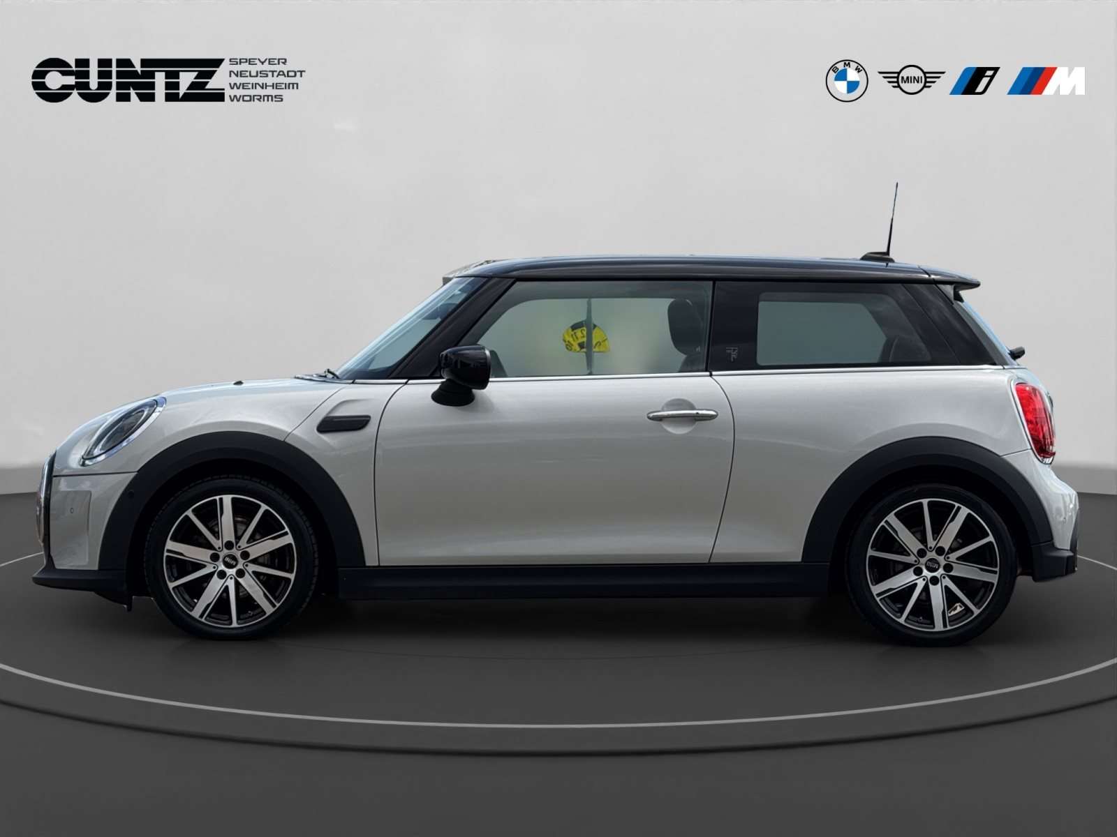 Fahrzeugbild eines MINI COOPER