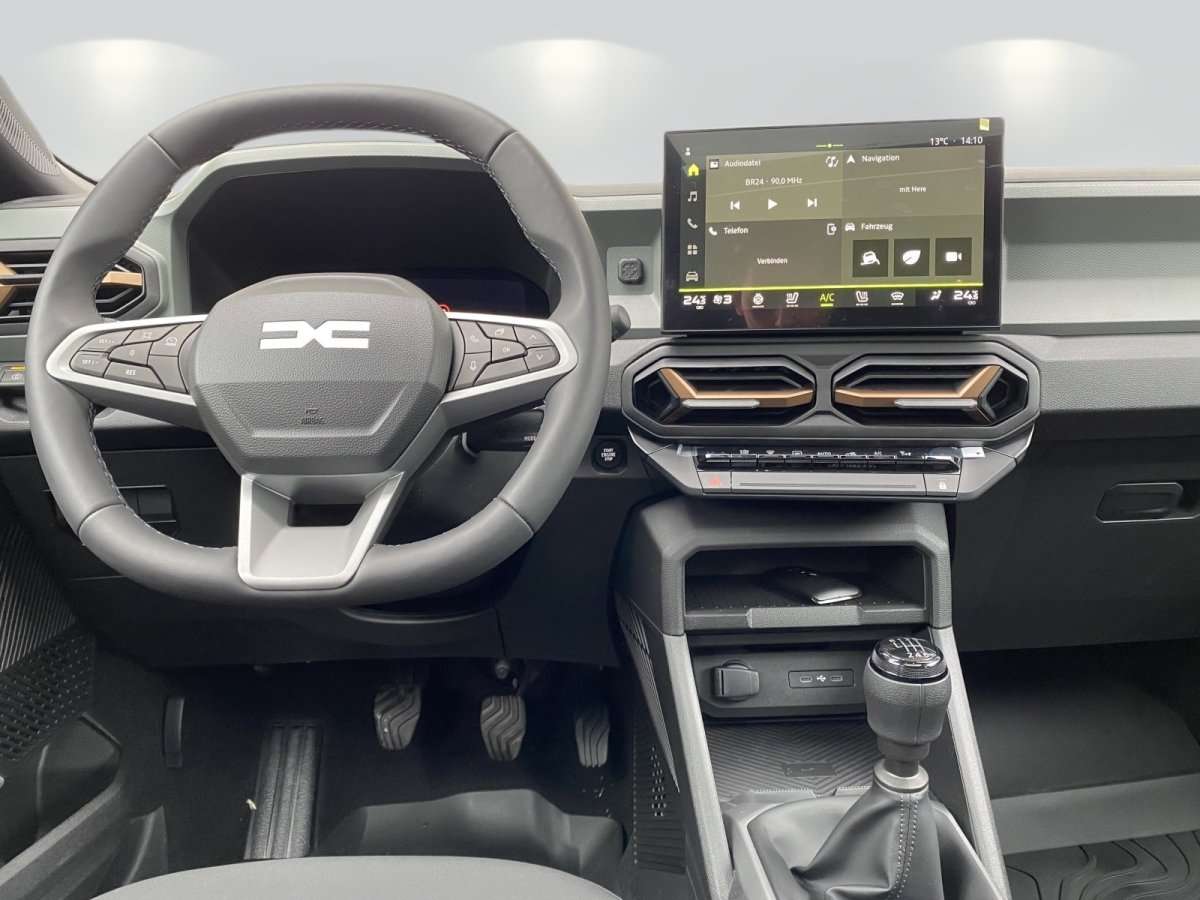 Fahrzeugbild eines Dacia Bigster