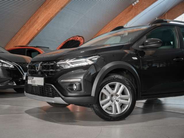 Fahrzeugbild eines Dacia Sandero