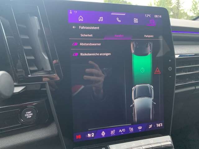 Fahrzeugbild eines Renault Rafale
