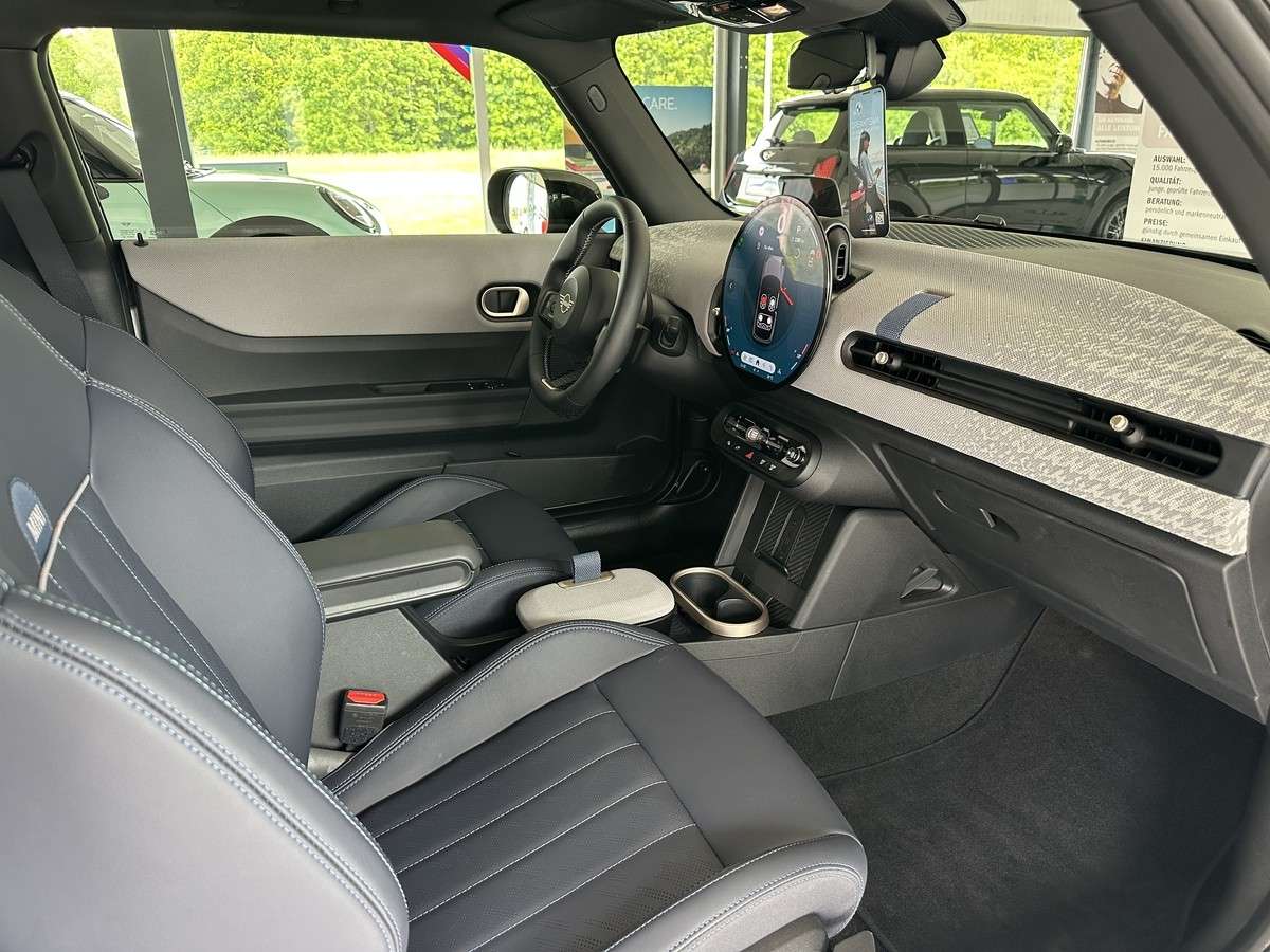 Fahrzeugbild eines MINI COOPER