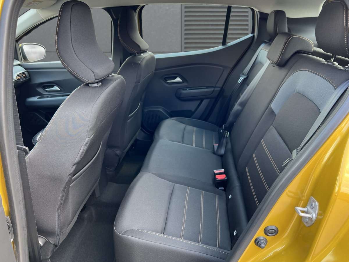 Fahrzeugbild eines Dacia Sandero