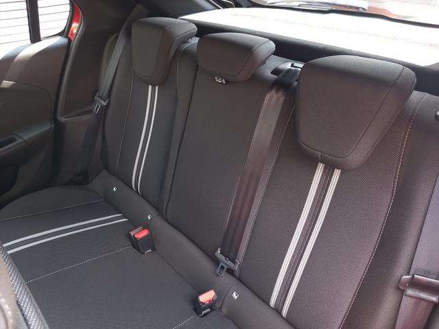 Fahrzeugbild eines Opel Corsa