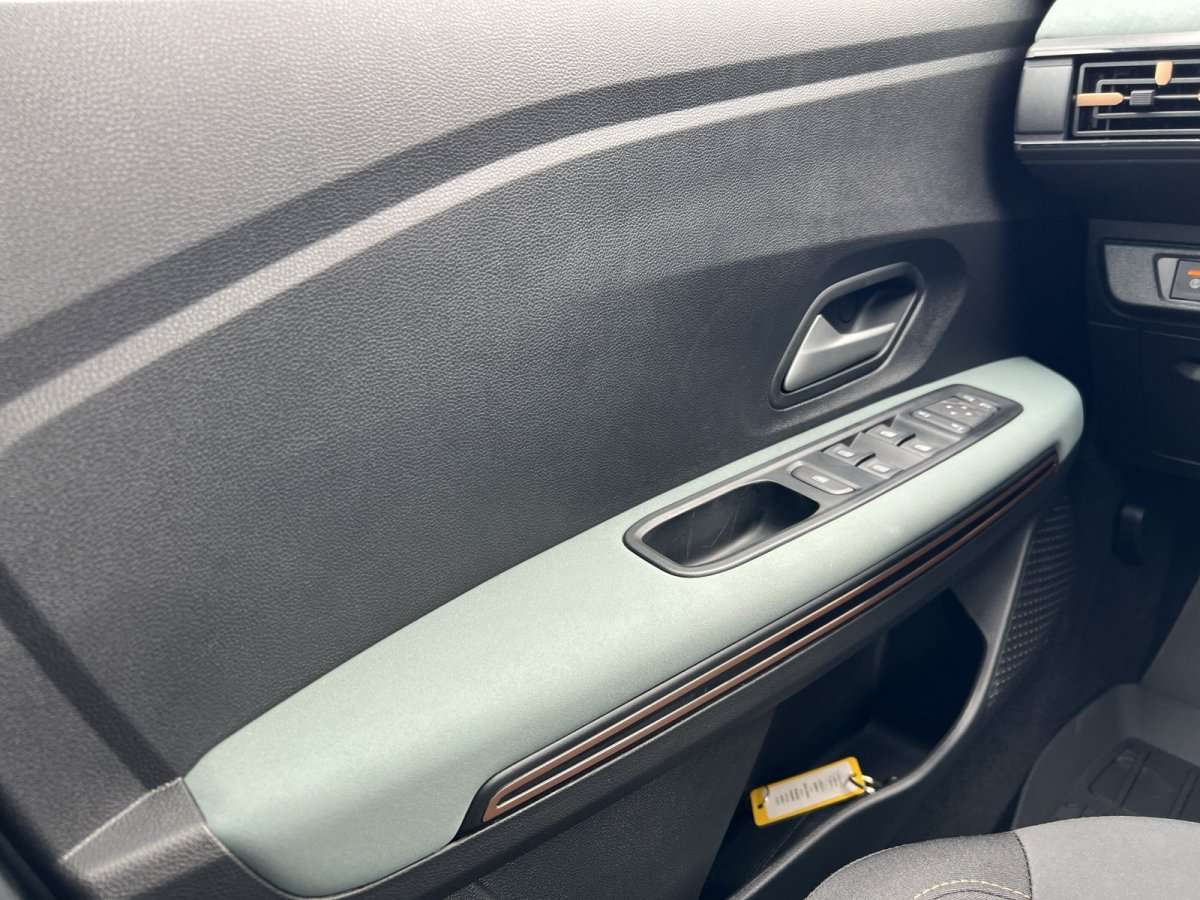 Fahrzeugbild eines Dacia Sandero
