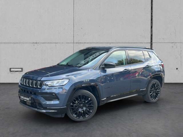 Fahrzeugbild eines Jeep Compass