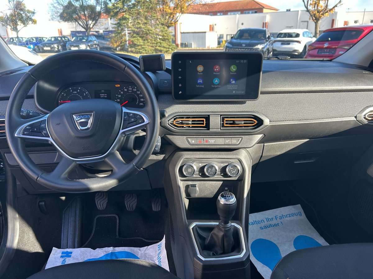 Fahrzeugbild eines Dacia Sandero