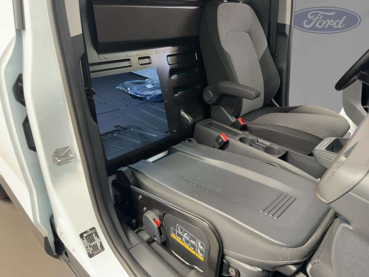 Fahrzeugbild eines Ford Transit Courier