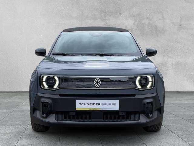 Fahrzeugbild eines Renault 4 E-TECH