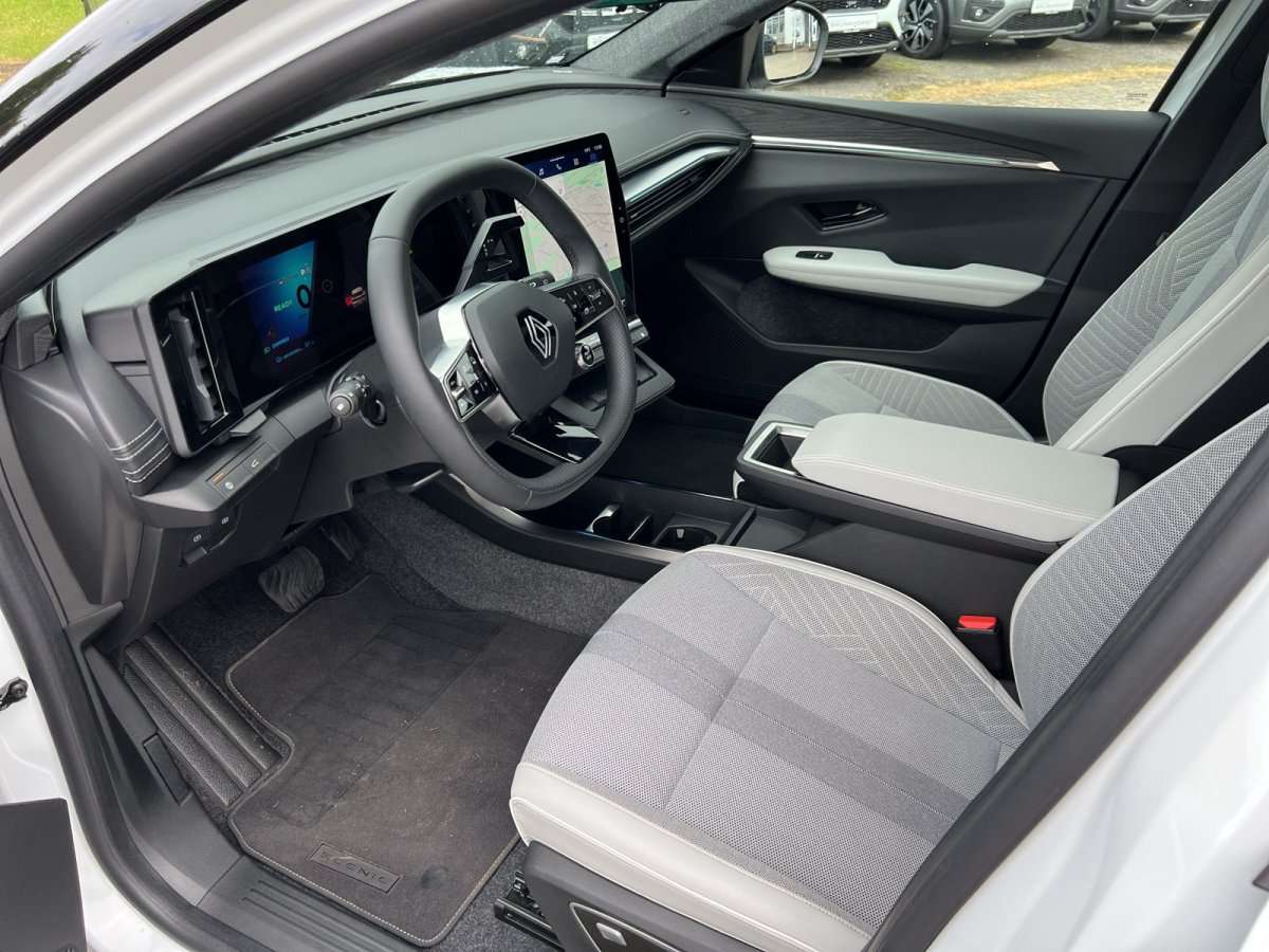 Fahrzeugbild eines Renault Scénic