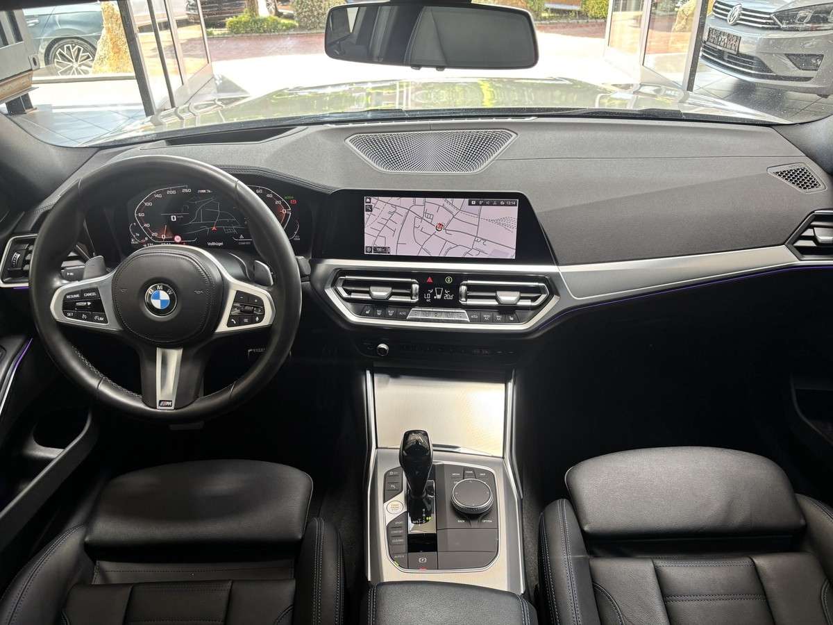 Fahrzeugbild eines BMW 3er-Reihe