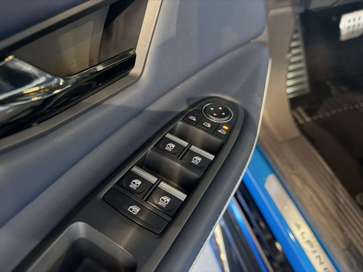 Fahrzeugbild eines Alpine A290
