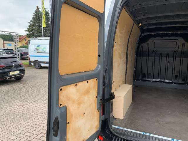 Fahrzeugbild eines Renault Master