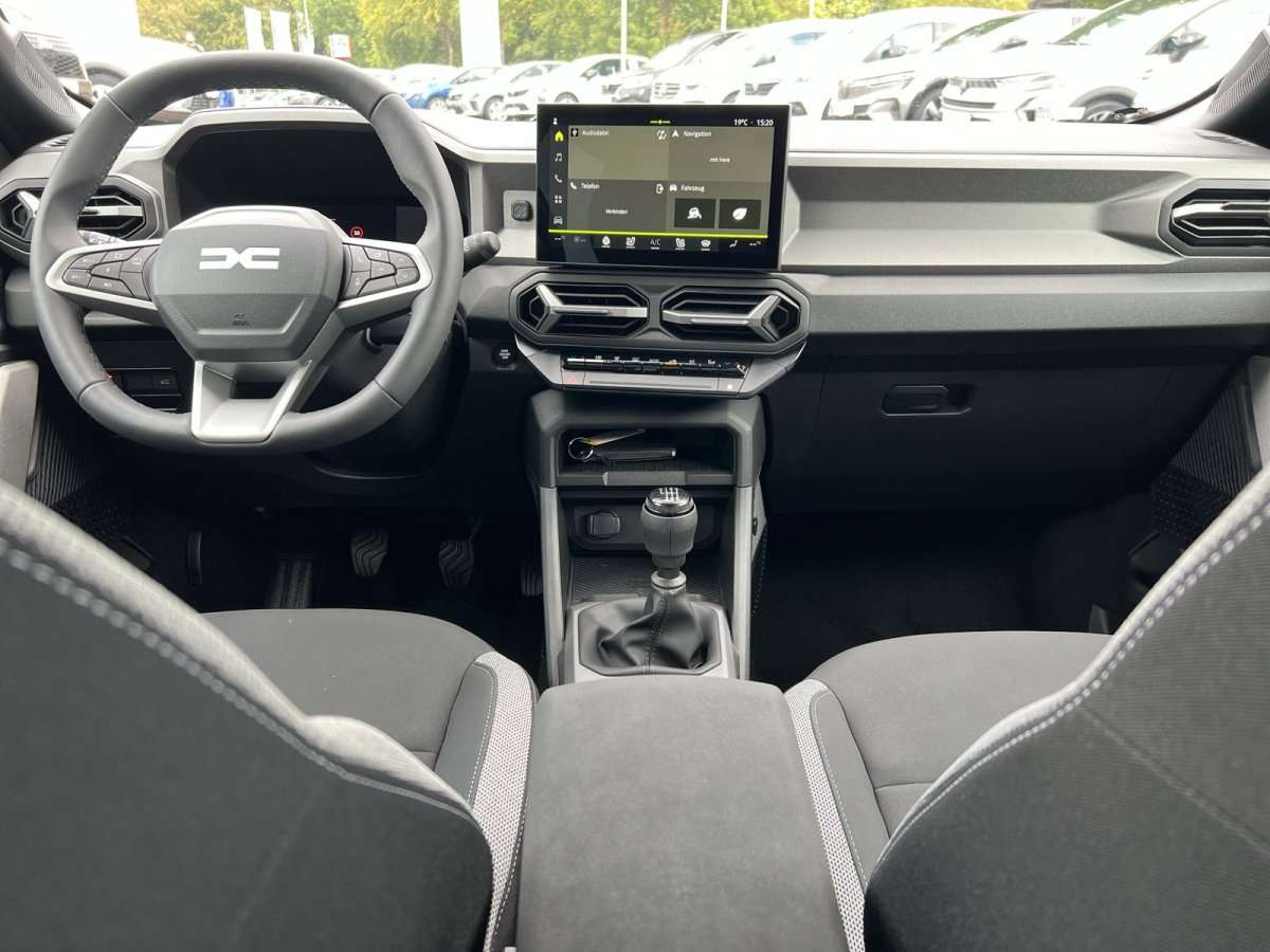 Fahrzeugbild eines Dacia Bigster