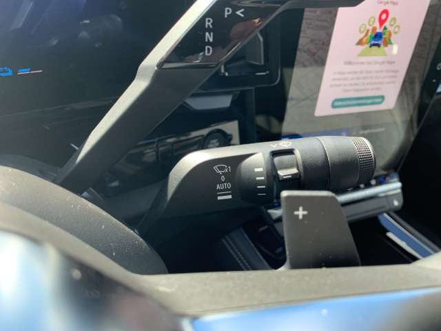 Fahrzeugbild eines Renault Rafale