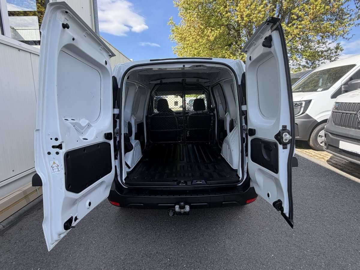Fahrzeugbild eines Renault Express